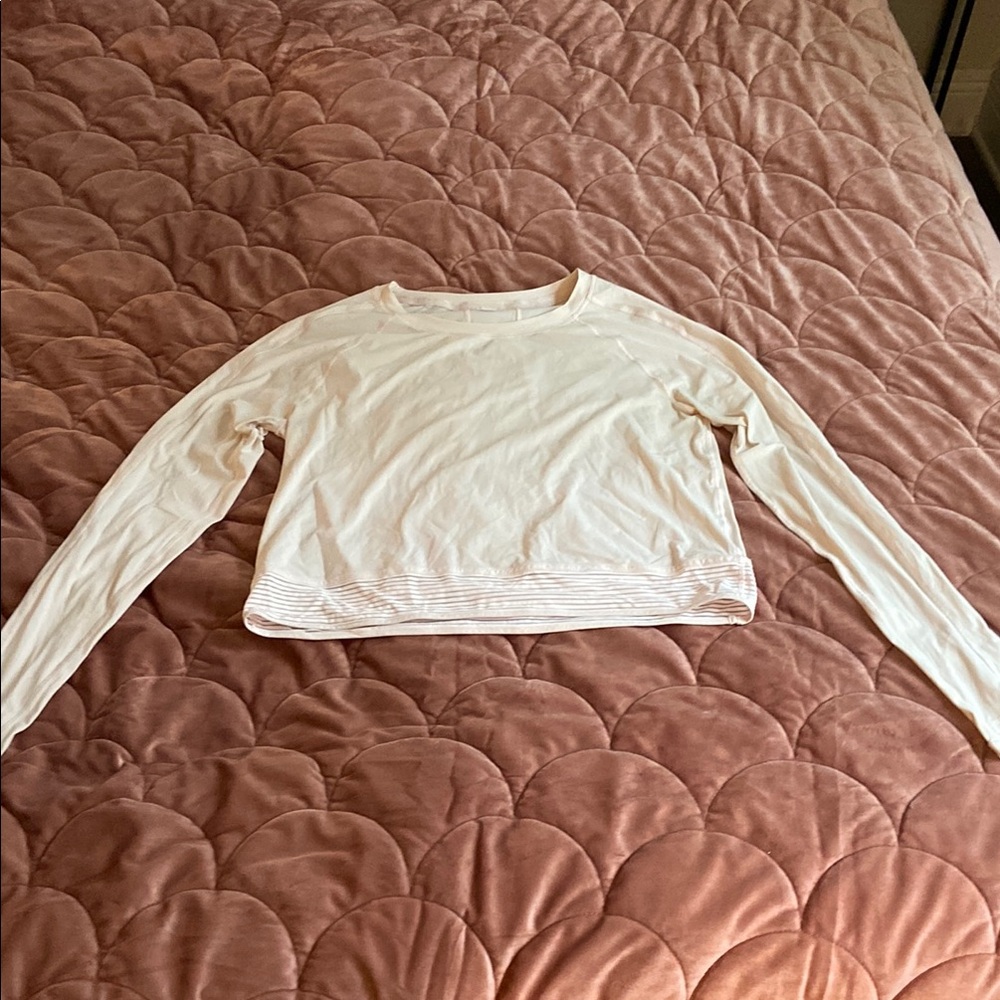 Lululemon Athletica Light Pink Long Sleeve Crop Top